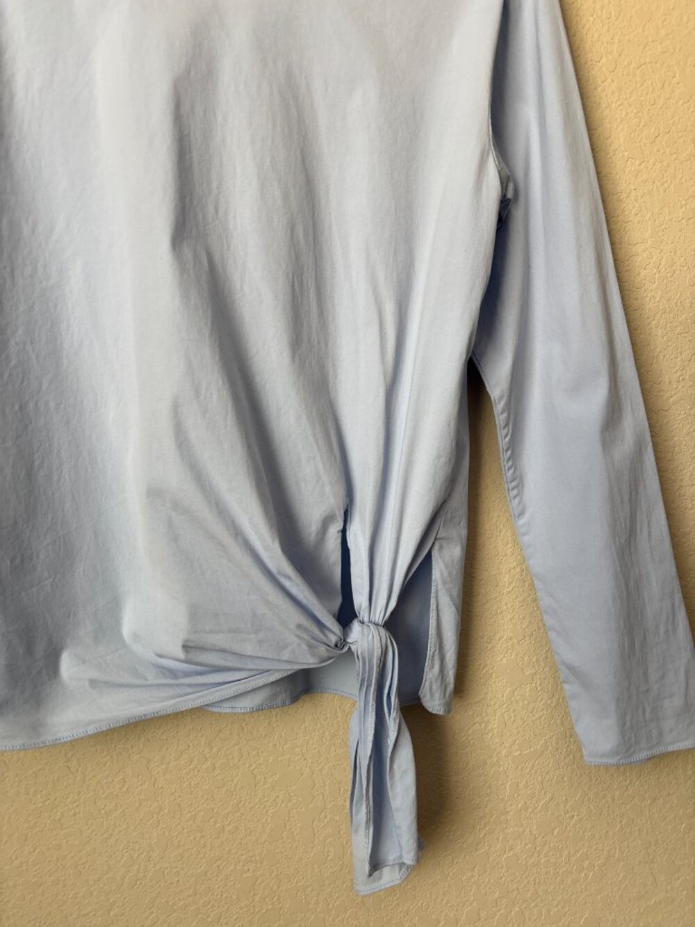 Theory Serah Stretch Cotton Waist Tie Top in Larkspur Blue - Picture 5 of 9